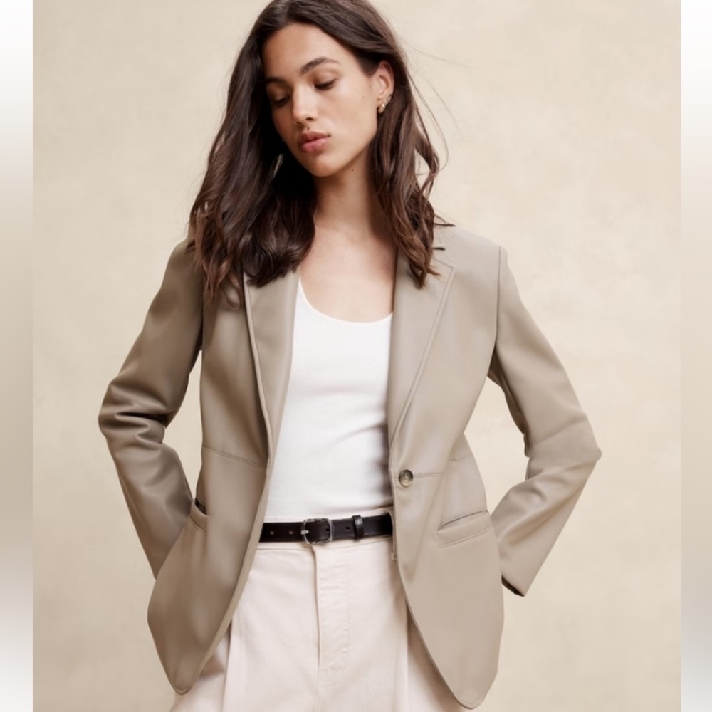 NWOT Banana Republic Vegan Leather Blazer FRESH TAUPE